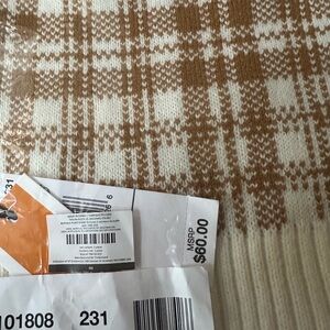 Timberland Women's Plaid Scarf in Gray and White